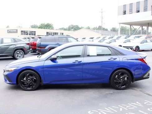 Certified 2026 Hyundai Elantra Sport FWD image 9