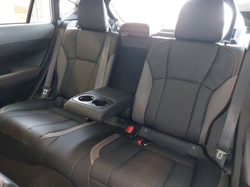 Used 2025 Subaru Crosstrek 2.5i Limited w/ Crosstrek Mirror Package image 16