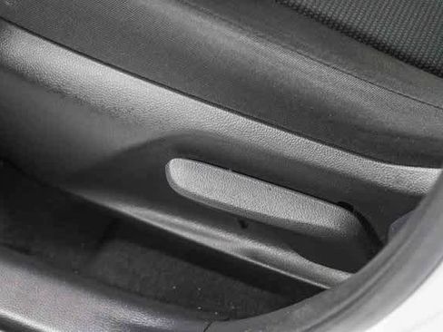 Certified 2022 Toyota RAV4 LE image 23