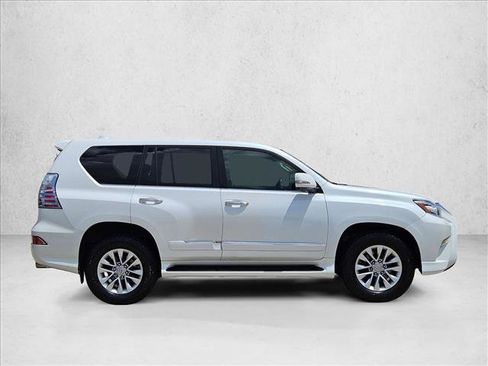Used 2018 Lexus GX 460 Premium w/ Premium Package AWD/4WD image 4