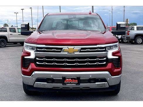 Used 2023 Chevrolet Silverado 1500 LTZ w/ Technology Package AWD/4WD image 3