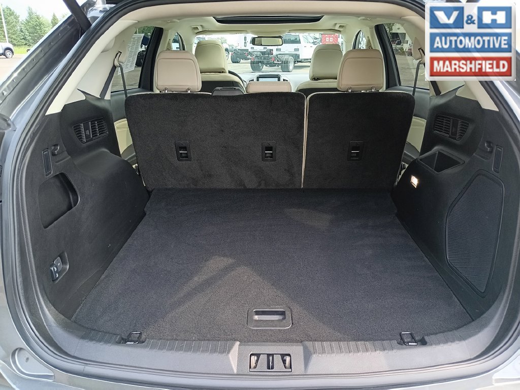 Used 2023 Ford Edge Titanium w/ Equipment Group 301A AWD/4WD image 36
