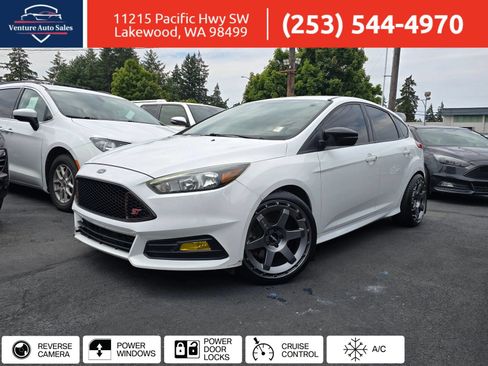 Used 2017 Ford Focus ST FWD image 1