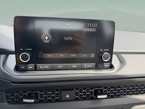 Certified 2023 Honda Accord EX image 16