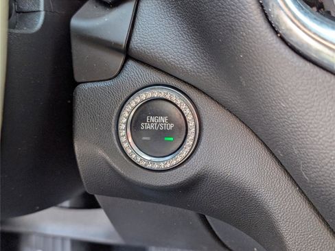 Used 2022 Chevrolet Equinox LT AWD/4WD image 24