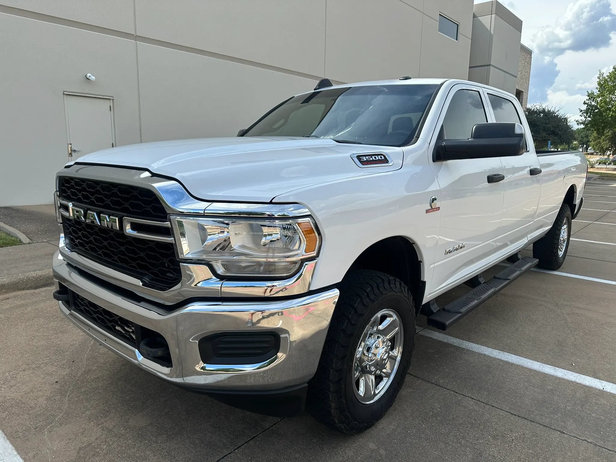 Used 2021 RAM 3500 Tradesman w/ Chrome Appearance Group AWD/4WD image 3