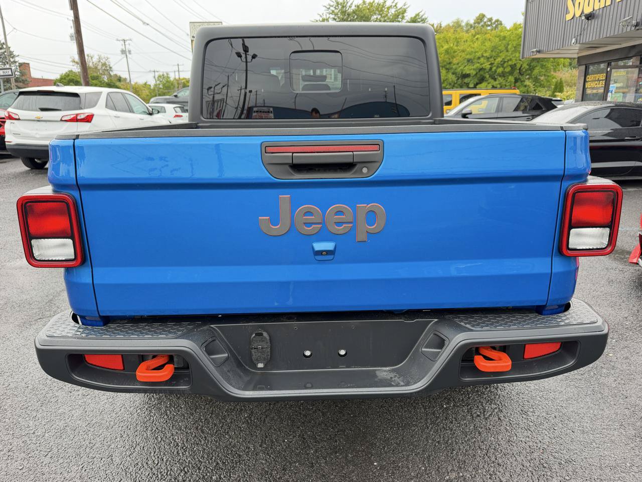 Used 2023 Jeep Gladiator Mojave w/ Cold Weather Group AWD/4WD image 6