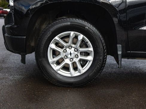 Used 2024 Chevrolet Silverado 1500 RST AWD/4WD image 18