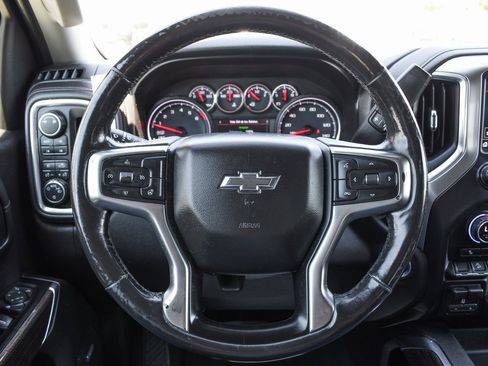 Used 2019 Chevrolet Silverado 1500 RST image 21