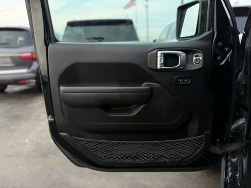 Used 2023 Jeep Wrangler Unlimited Rubicon 4xe w/ Cold Weather Group image 11