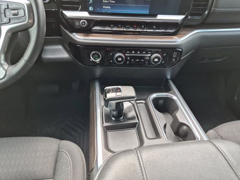 Used 2023 Chevrolet Silverado 1500 LT Trail Boss w/ LPO, Dark Essentials Package AWD/4WD image 21