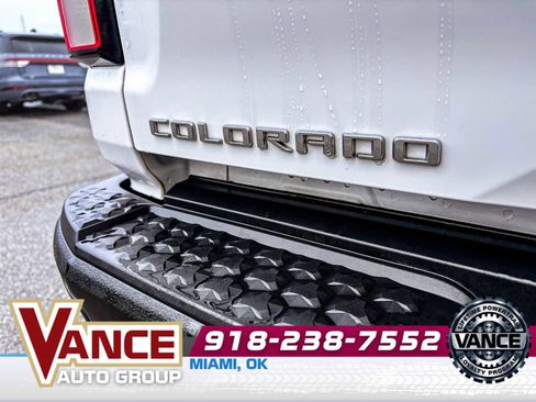 Used 2024 Chevrolet Colorado Trail Boss image 11