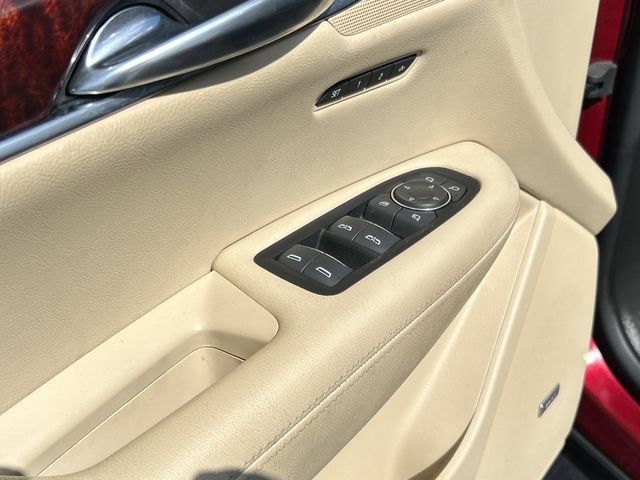 Used 2017 Cadillac XT5 Luxury w/ Driver Awareness Package FWD image 25