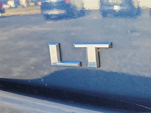 Used 2021 Chevrolet Silverado 1500 LT image 7