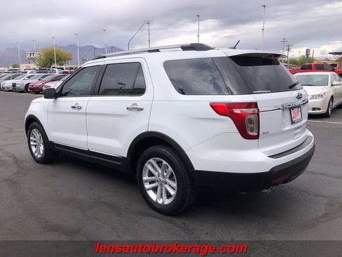 Used 2015 Ford Explorer XLT image 6