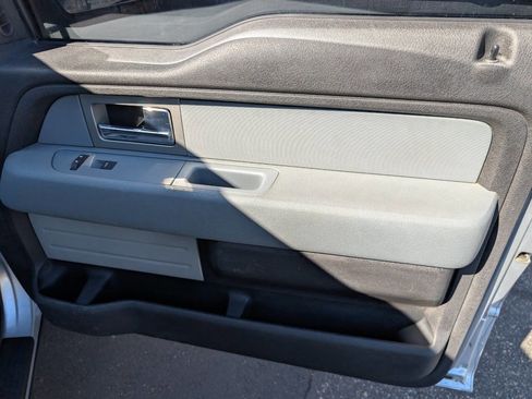 Used 2011 Ford F150 XLT w/ XLT Chrome Pkg AWD/4WD image 35