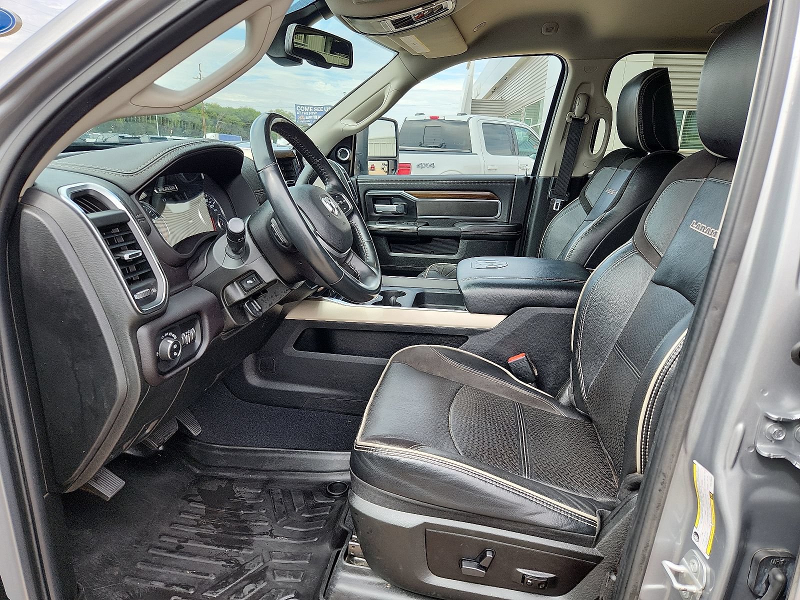 Used 2023 RAM 2500 Laramie AWD/4WD image 13