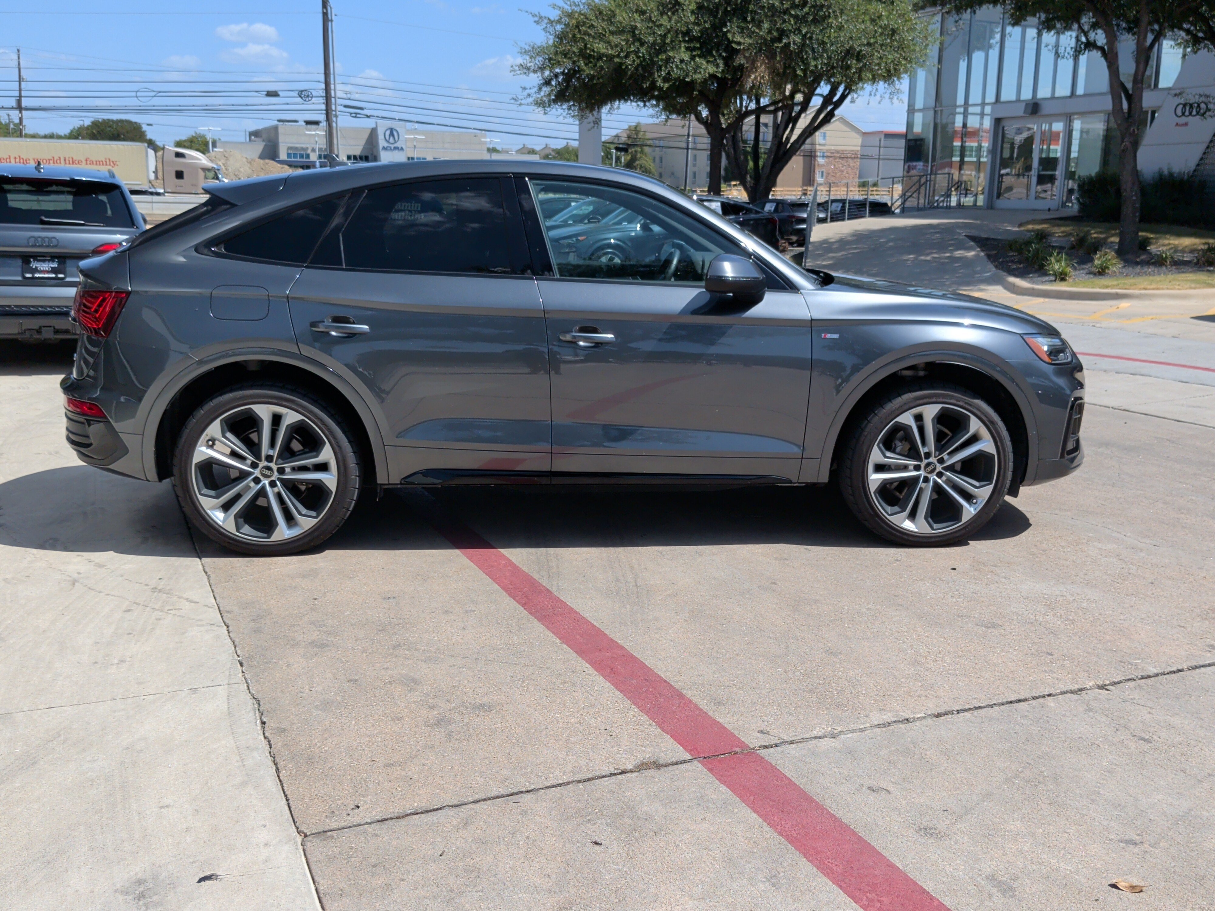Certified 2023 Audi Q5 2.0T Premium Plus w/ Premium Plus Package AWD/4WD image 11