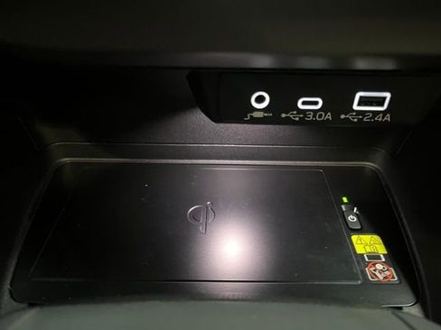 Certified 2025 Subaru Crosstrek 2.5i Limited w/ Crosstrek Mirror Package image 24