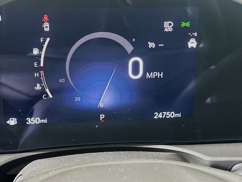 Used 2025 Buick Envista Preferred image 18