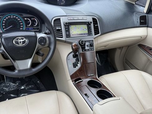 Used 2013 Toyota Venza LE image 7