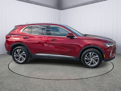 Used 2023 Buick Envision Essence image 2