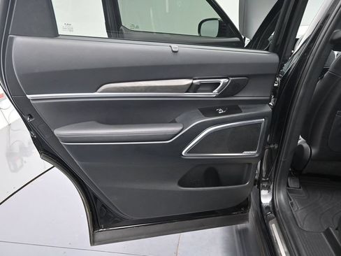 Certified 2024 Kia Telluride SX X-Line AWD/4WD image 17