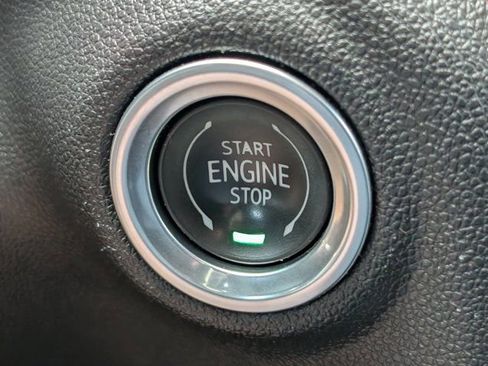 Used 2021 GMC Sierra 1500 SLT w/ SLT Premium Package AWD/4WD image 28