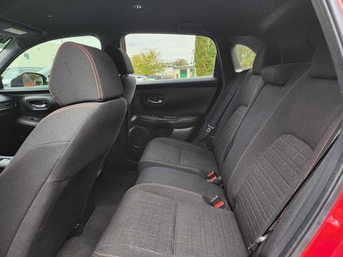 Used 2024 Honda HR-V Sport image 9