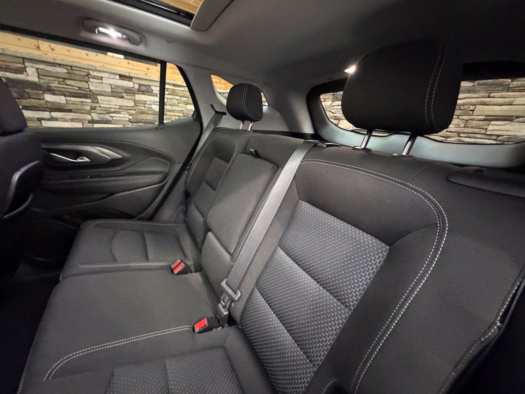 Used 2024 GMC Terrain SLE w/ Driver Convenience Package AWD/4WD image 52