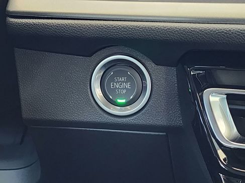 New 2026 Chevrolet Traverse LT w/ Enhanced Driving Package image 24