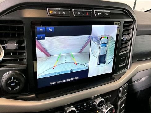 Certified 2021 Ford F150 XLT w/ Equipment Group 302A High image 17