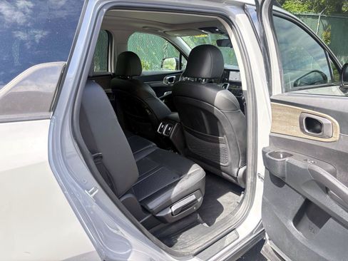 Certified 2023 Kia Sorento S w/ Panoramic Sunroof Package AWD/4WD image 22