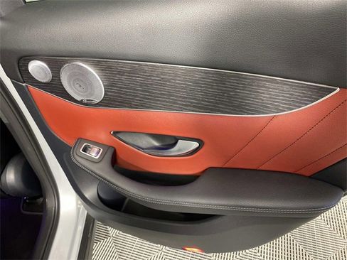 Used 2020 Mercedes-Benz GLC 300 4MATIC w/ AMG Line image 25