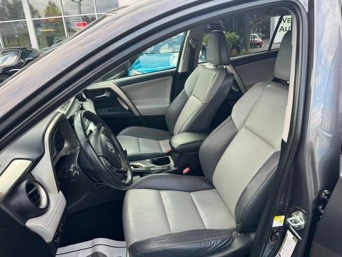 Used 2014 Toyota RAV4 Limited AWD/4WD image 11