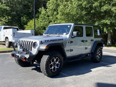 Used 2023 Jeep Wrangler Unlimited Rubicon w/ LED Lighting Group AWD/4WD image 5