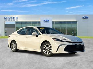 Used 2025 Toyota Camry LE video 1