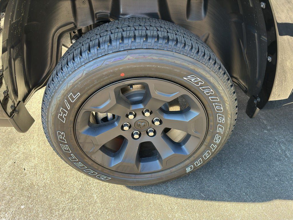 New 2026 RAM 1500 Big Horn AWD/4WD image 9