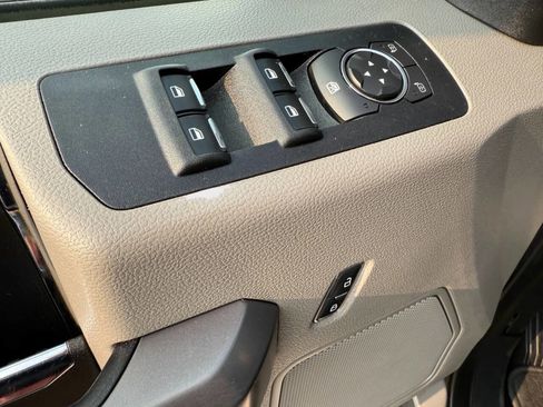 Used 2019 Ford F150 XLT w/ Trailer Tow Package image 12