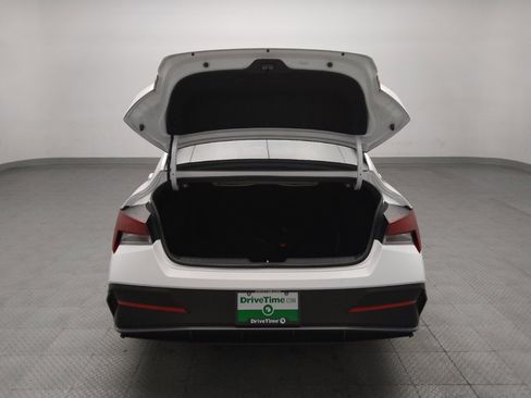Used 2025 Hyundai Elantra SE FWD image 29