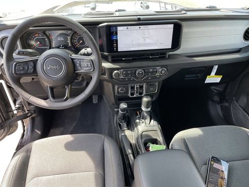 Used 2026 Jeep Wrangler Unlimited Sport AWD/4WD image 15