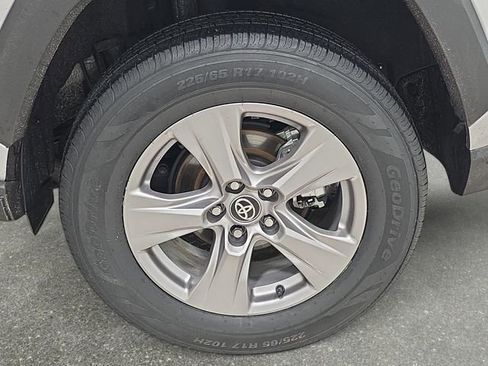 Certified 2025 Toyota RAV4 XLE image 29