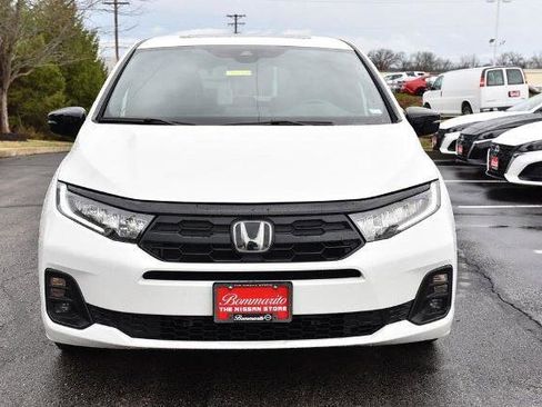 Used 2025 Honda Odyssey Sport-L image 4