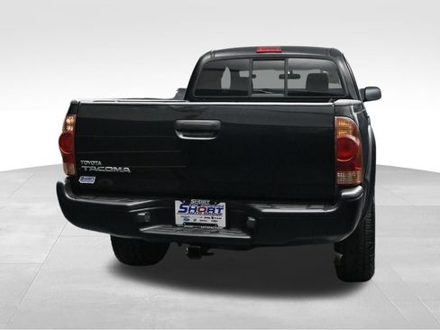 Used 2005 Toyota Tacoma 4x4 Access Cab w/ Convenience Pkg image 4