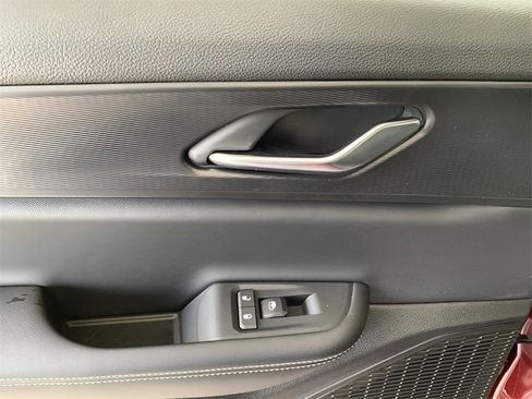 New 2025 Jeep Grand Cherokee L Altitude image 20