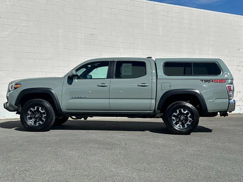 Used 2023 Toyota Tacoma TRD Off-Road AWD/4WD image 6