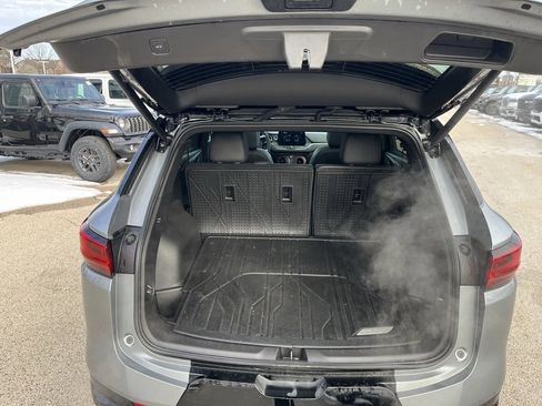 Used 2025 Chevrolet Blazer RS w/ Driver Confidence II Package image 11