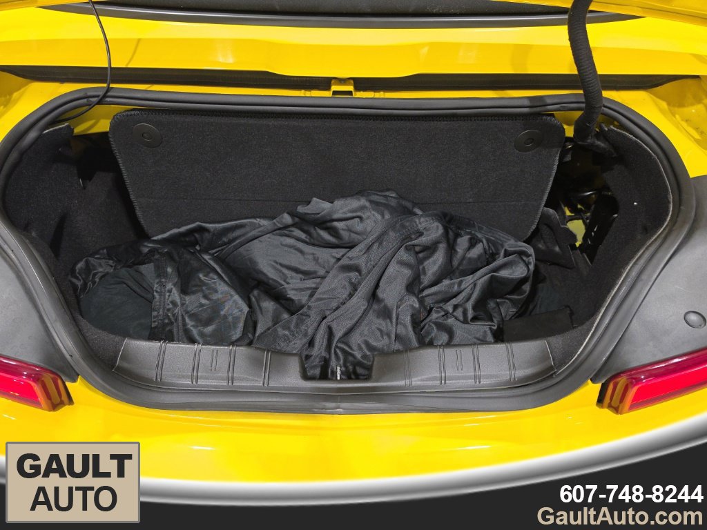 Used 2016 Chevrolet Camaro SS RWD image 15