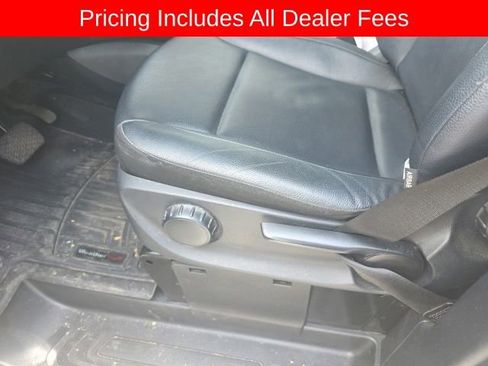 Used 2023 Mercedes-Benz Metris Passenger image 8