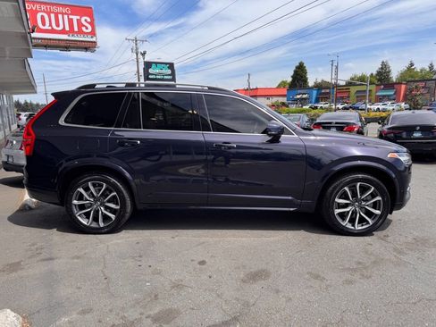 Used 2016 Volvo XC90 T6 Momentum w/ Momentum Plus Package AWD/4WD image 7